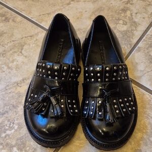 Burberry Patent Leather Black Studded Kids Loafers Sz 27